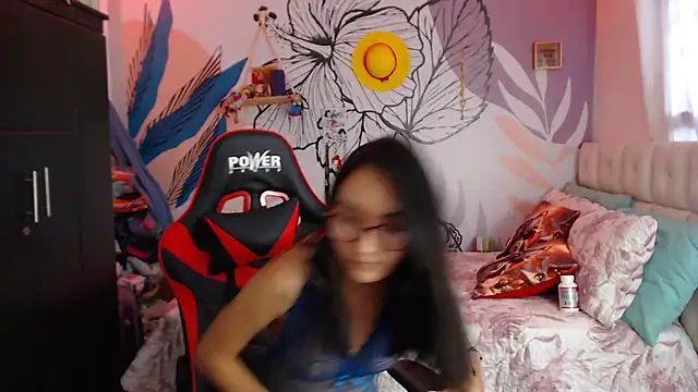 LinzyBaner online show from 01-05-25, 09:57