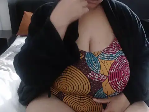Snapshot of XHotJuicyBootyXX chatting on 07-28-26, 09:48 XHotJuicyBootyXX online show from 07-28-26, 09:48