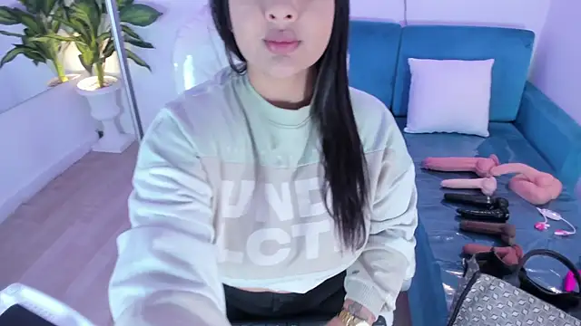 Snapshot of Pamela_roberts chatting on 01-13-25, 11:52 Pamela roberts online show from 01-13-25, 11:52