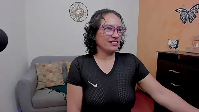 Snapshot of scarlet_wet chatting on 07-15-26, 10:48 scarlet wet online show from 07-15-26, 10:48