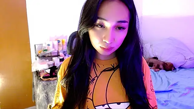 Snapshot of SweetLilly_18 chatting on 11-02-25, 02:19 SweetLilly 18 online show from 11-02-25, 02:19