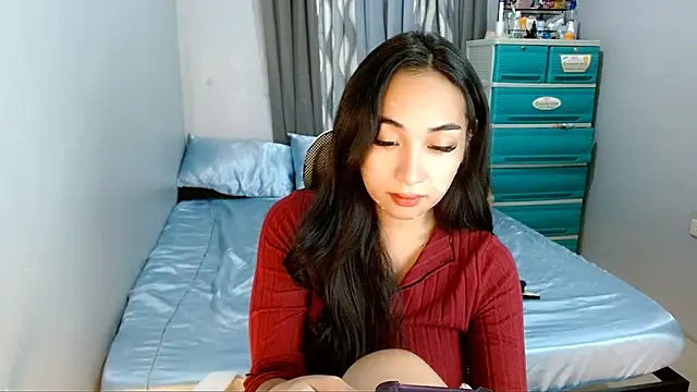 SweetLilly 18 online show from 01-12-26, 05:23