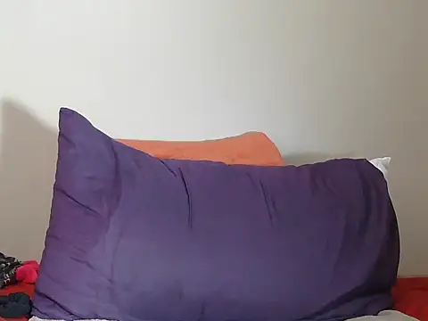 Snapshot of LICKABLETASH98 chatting on 11-11-25, 10:15 LICKABLETASH98 online show from 11-11-25, 10:15