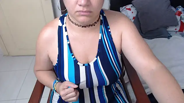 GlendaStarx online show from 02-15-26, 08:16