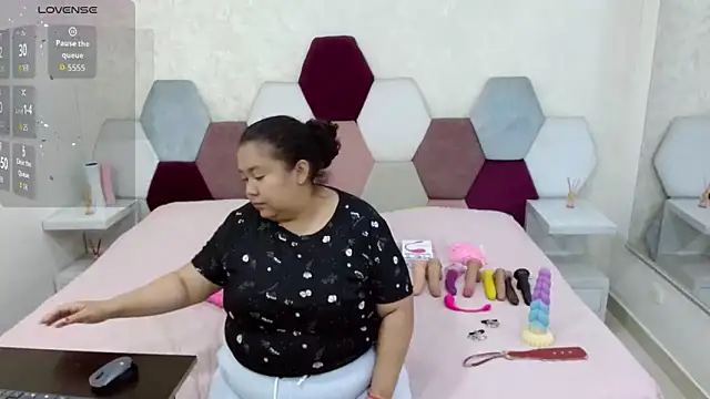 angel blue online show from 02-17-26, 02:46