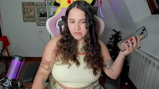 Snapshot of Sweet_sully__ chatting on 01-07-25, 05:42 Sweet sully online show from 01-07-25, 05:42