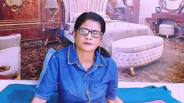 IndianAllure online show from 07-10-26, 05:45