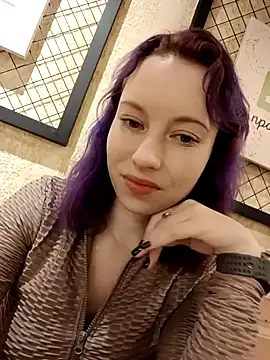 Snapshot of Frost_foxy chatting on 02-01-25, 05:28 Frost foxy online show from 02-01-25, 05:28