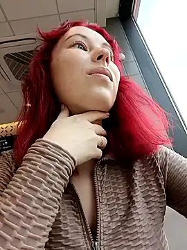 Snapshot of Frost_foxy chatting on 03-07-25, 07:08 Frost foxy online show from 03-07-25, 07:08