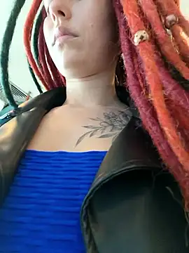 Snapshot of Frost_foxy chatting on 09-24-25, 02:37 Frost foxy online show from 09-24-25, 02:37