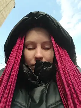 Frost foxy online show from 04-11-26, 09:57