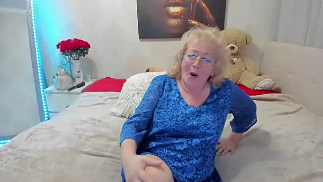 laylaroma online show from 11-17-25, 02:34