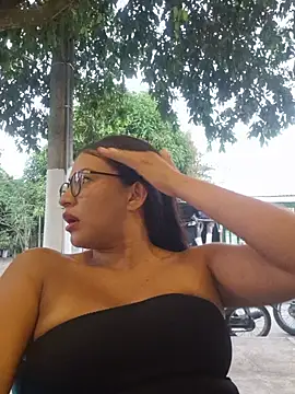 Snapshot of DAELAA chatting on 01-24-25, 11:02 DAELAA online show from 01-24-25, 11:02