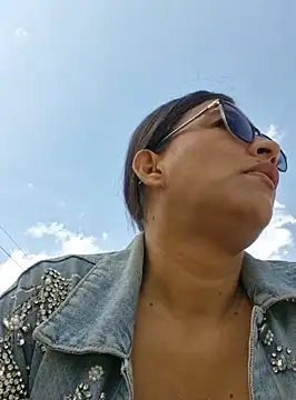 Snapshot of DAELAA chatting on 02-02-25, 07:04 DAELAA online show from 02-02-25, 07:04