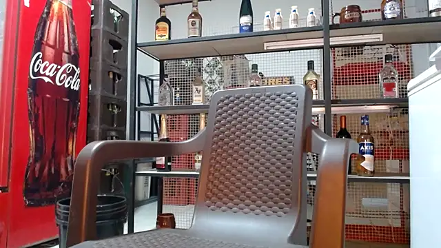 Snapshot of DAELAA chatting on 11-27-25, 11:40 DAELAA online show from 11-27-25, 11:40