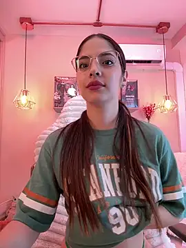 Zoe Bae online show from 03-11-25, 09:15