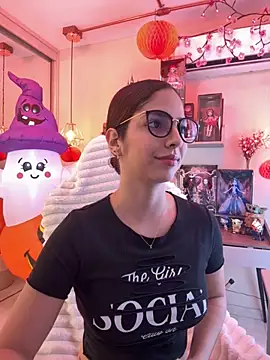 Zoe Bae online show from 10-15-25, 10:10