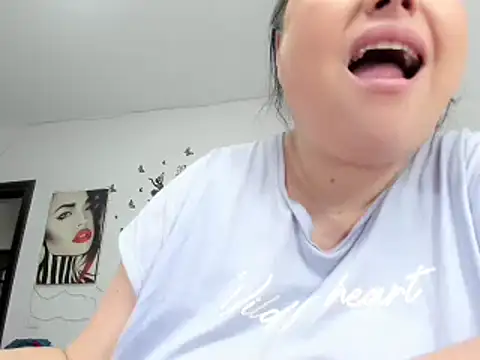 Snapshot of DesireBoobs chatting on 02-26-25, 09:42 DesireBoobs online show from 02-26-25, 09:42