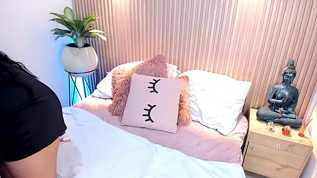 Snapshot of AMELIE_xx chatting on 01-24-25, 01:36 AMELIE xx online show from 01-24-25, 01:36