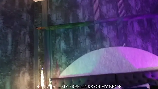 Charlotte Germanotta  online show from 01-18-26, 03:49