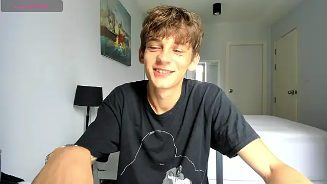 Snapshot of MiracleCam chatting on 11-03-25, 03:41 MiracleCam online show from 11-03-25, 03:41