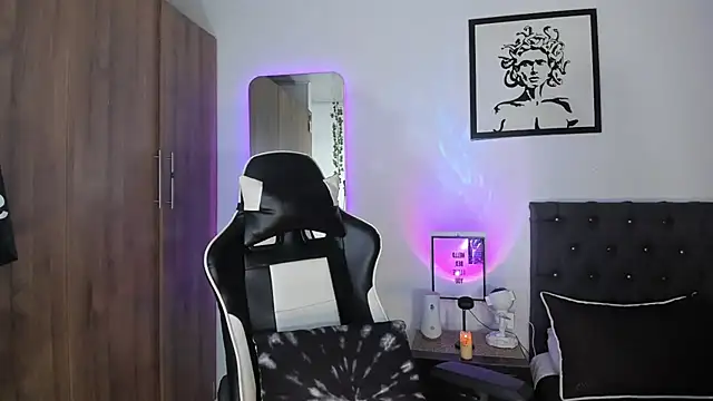 AlanNaughty online show from 01-13-26, 01:22