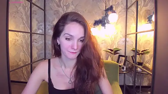 Snapshot of MirandaGlow chatting on 01-16-25, 05:53 MirandaGlow online show from 01-16-25, 05:53