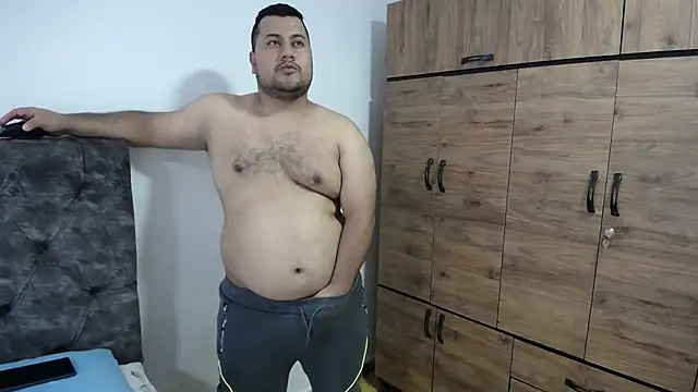 Snapshot of santi_hothot chatting on 11-05-25, 07:03 santi hothot online show from 11-05-25, 07:03