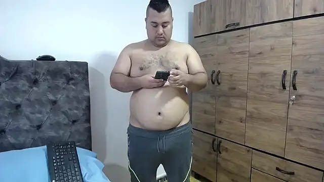 Snapshot of santi_hothot chatting on 11-09-25, 08:18 santi hothot online show from 11-09-25, 08:18