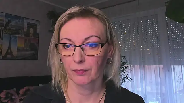 vanessa chat online show from 01-14-25, 02:22