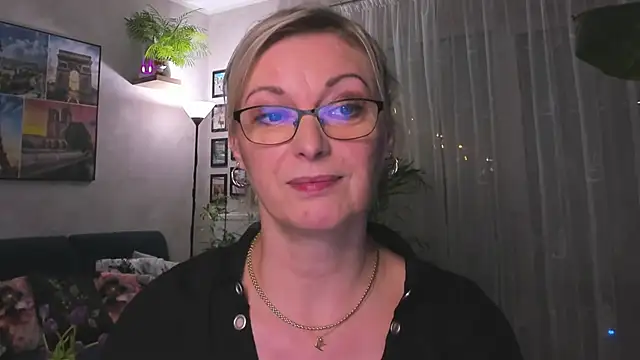 vanessa chat online show from 01-22-25, 08:38