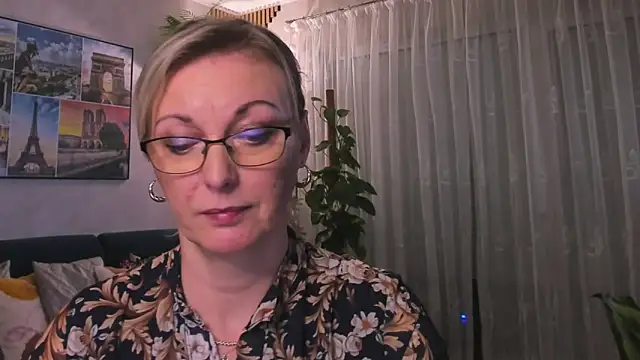 vanessa chat online show from 02-27-25, 08:20