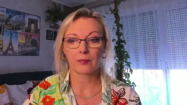 vanessa chat online show from 09-24-25, 01:25