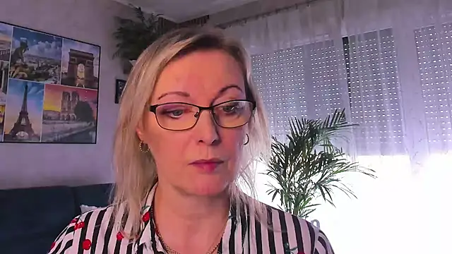 vanessa chat online show from 03-24-26, 02:22