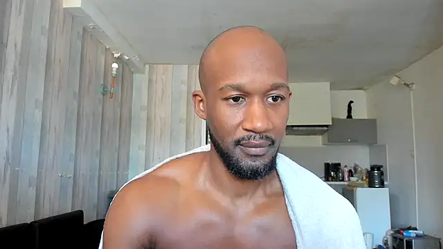 Snapshot of Mamadyyy chatting on 09-24-25, 12:52 Mamadyyy online show from 09-24-25, 12:52