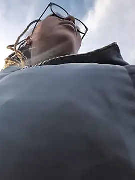 DarkDea online show from 12-05-25, 12:47