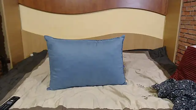 EvelyneFlirtyMilf online show from 02-14-25, 06:02