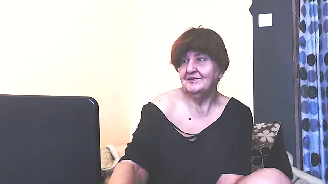Snapshot of MioritaHard chatting on 04-21-26, 08:20 MioritaHard online show from 04-21-26, 08:20