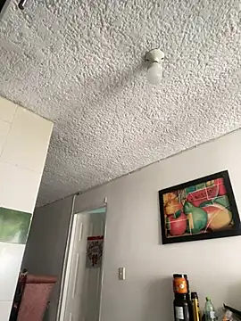 Snapshot of x_elena_x chatting on 12-12-24, 12:22 x elena x online show from 12-12-24, 12:22