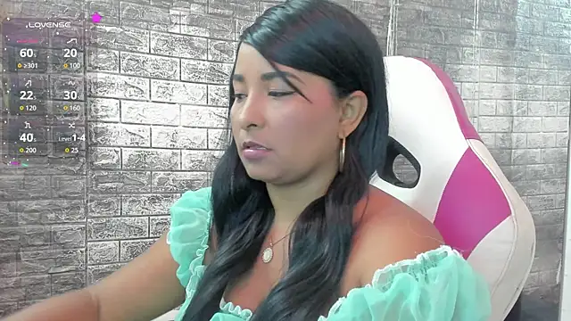 Snapshot of paola_ih chatting on 07-08-26, 02:21 paola ih online show from 07-08-26, 02:21