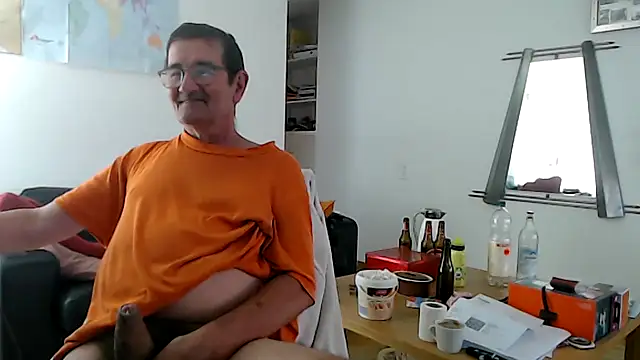 Snapshot of silvio-aus-luzern-CH chatting on 07-19-26, 08:18 silvio-aus-luzern-CH online show from 07-19-26, 08:18