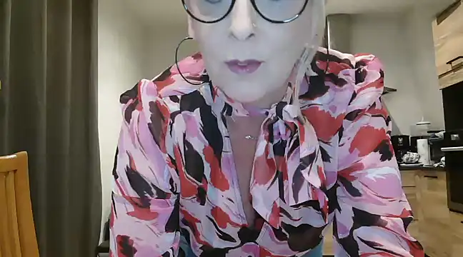 lilie69 online show from 01-28-25, 06:07