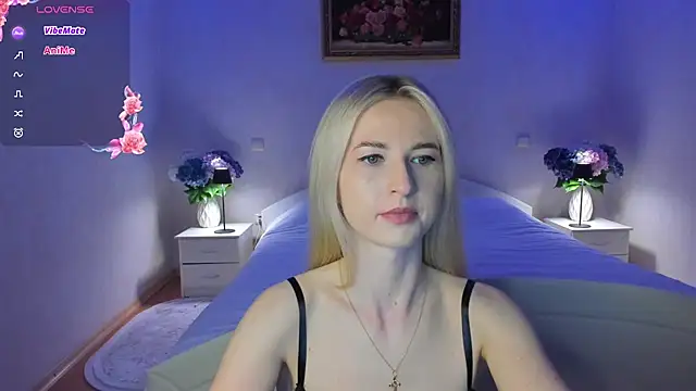 Snapshot of AnnaCarrera chatting on 05-17-26, 08:49 AnnaCarrera online show from 05-17-26, 08:49