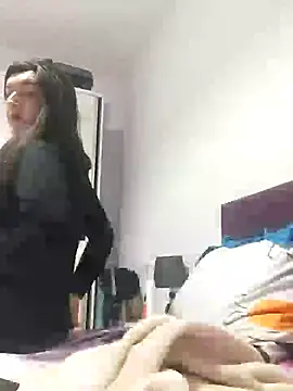 AlexandraGiogio online show from 02-02-25, 06:15