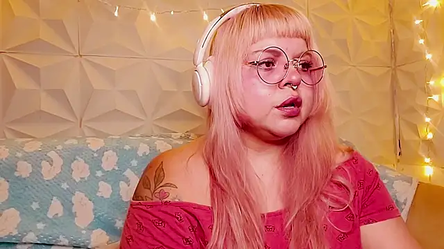 Satyn doll online show from 05-15-26, 12:06