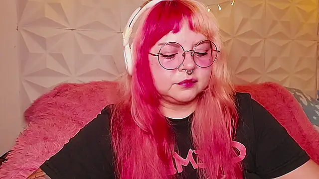 Snapshot of Satyn_doll chatting on 07-09-26, 10:47 Satyn doll online show from 07-09-26, 10:47