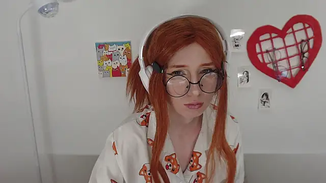 Snapshot of _Hanna_Moon_ chatting on 06-11-26, 12:14 Hanna Moon online show from 06-11-26, 12:14