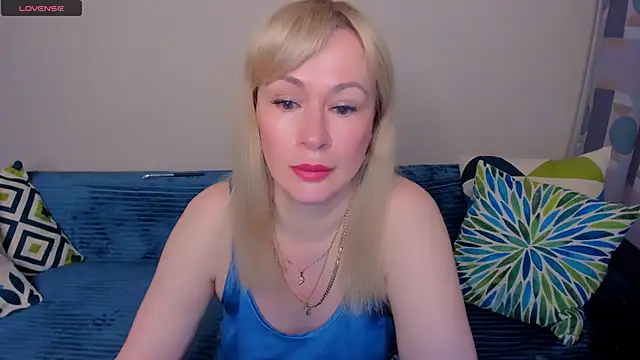 EllenMoore online show from 06-29-26, 03:02
