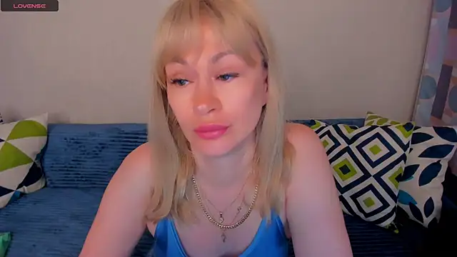 EllenMoore online show from 07-28-26, 04:19