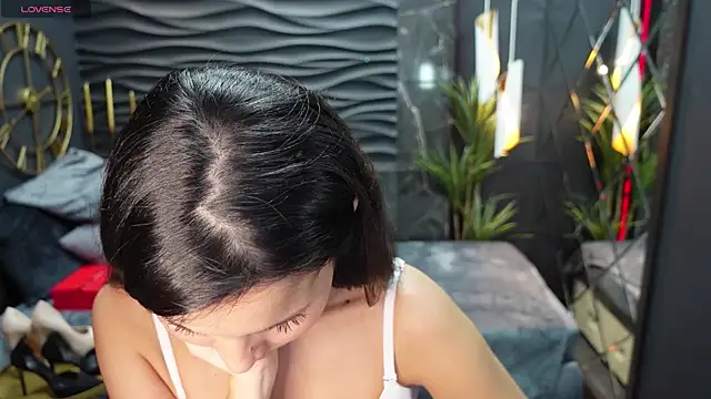 Snapshot of ErikaSoft chatting on 01-25-25, 12:16 ErikaSoft online show from 01-25-25, 12:16